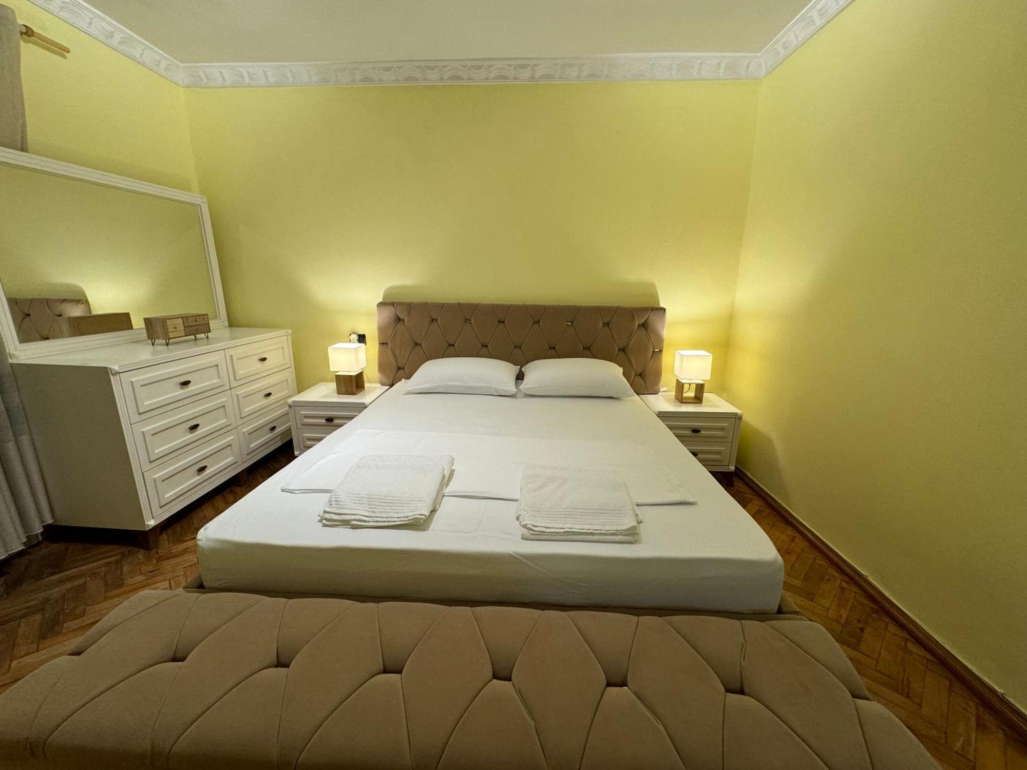 Fun House Serenity Apartment Tiranë Luaran gambar